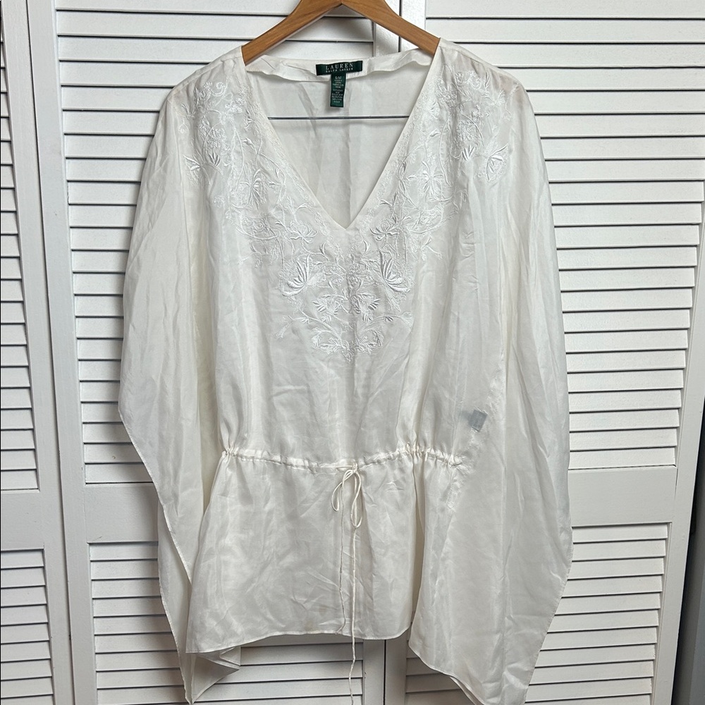white embroidered tunic top by Lauren Ralph Lauren, v-line size S to M